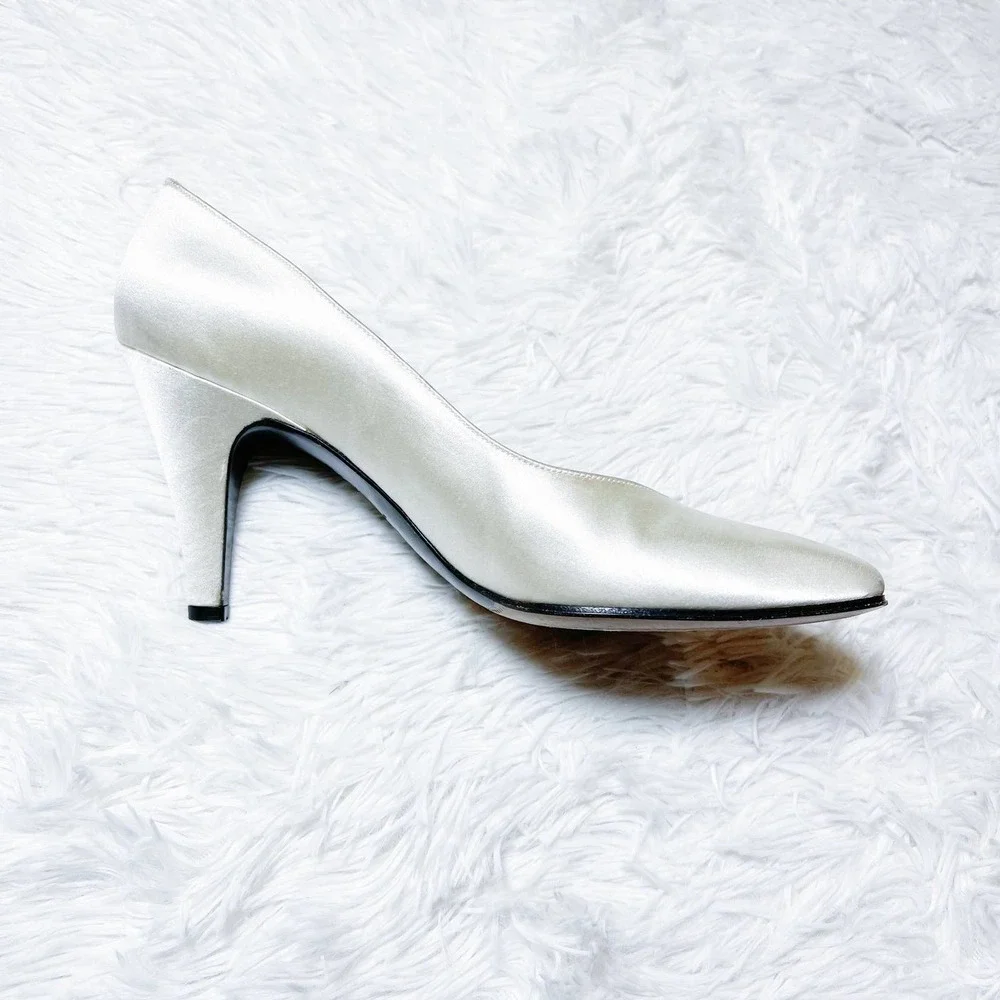YSL Sleek VTG Silk Pointy Toe Heels SZ6.5 - Picture 8 of 8
